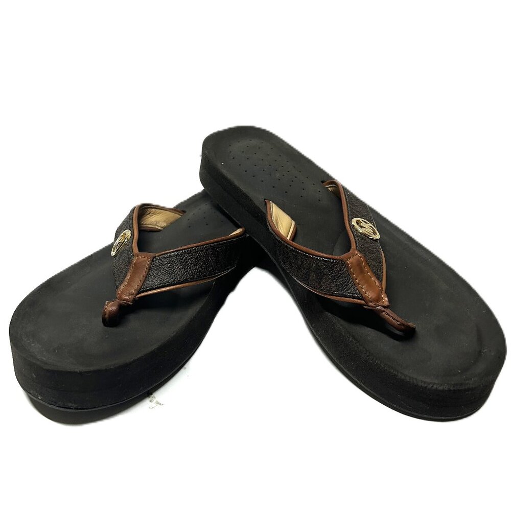 Michael Kors Gage platform flip flop sz 10 M